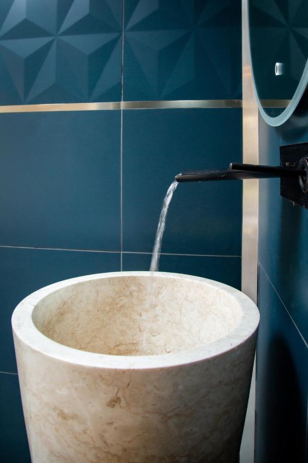 L'écrin champenois - Suite avec balnéo et sauna privés Châlons-en-Champagne Extérieur photo