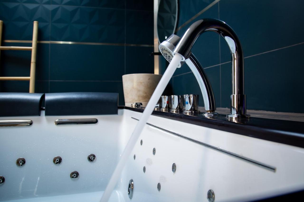 L'écrin champenois - Suite avec balnéo et sauna privés Châlons-en-Champagne Extérieur photo